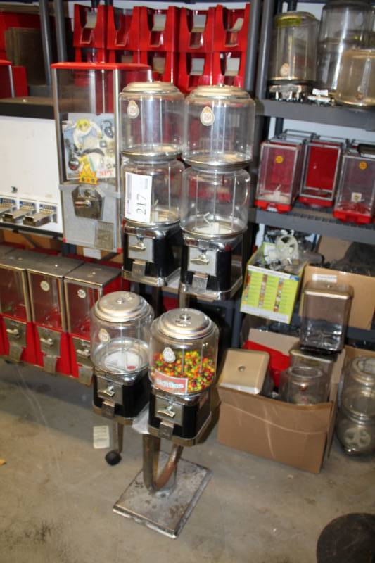 Beaver 4-Head Gumball Dispenser, Candy - Skittles