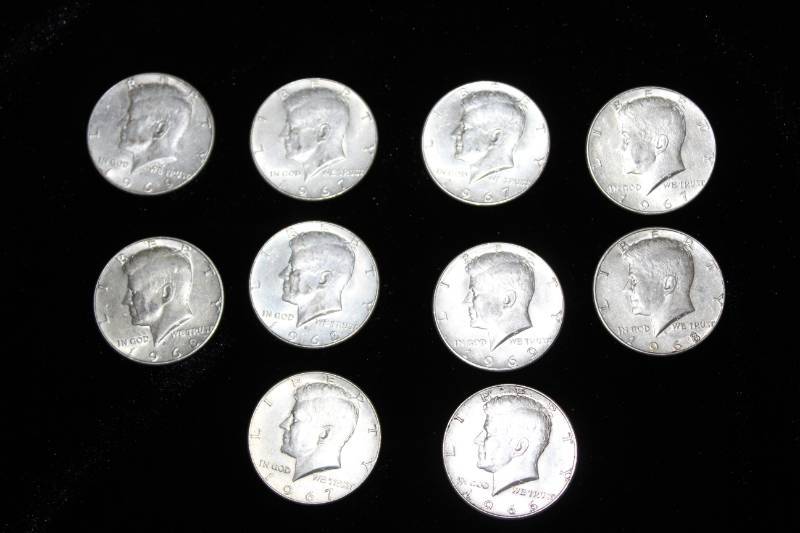 lot 270 image: Lot of (10) 1965 - 1969 Kennedy Half Dollars
