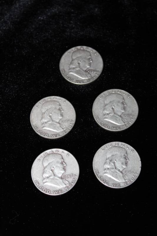 lot 262 image: Lot of (5) 1948 - 1963 Franklin Half Dollars