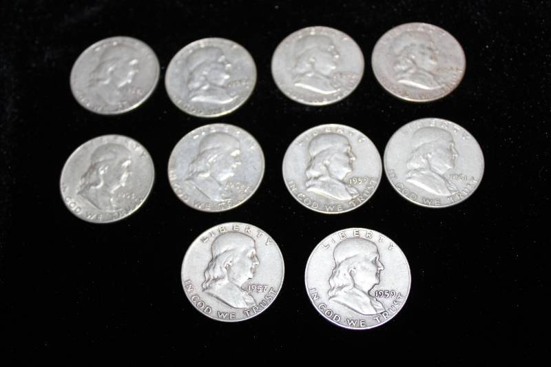 lot 265 image: Lot of (10) 1965 - 1969 Kennedy Half Dollars