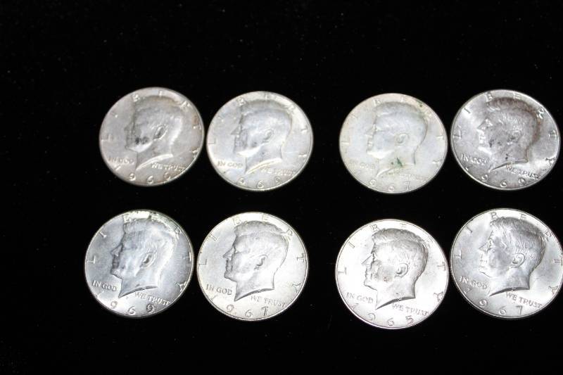 lot 266 image: Lot of (10) 1965 - 1969 Kennedy Half Dollars
