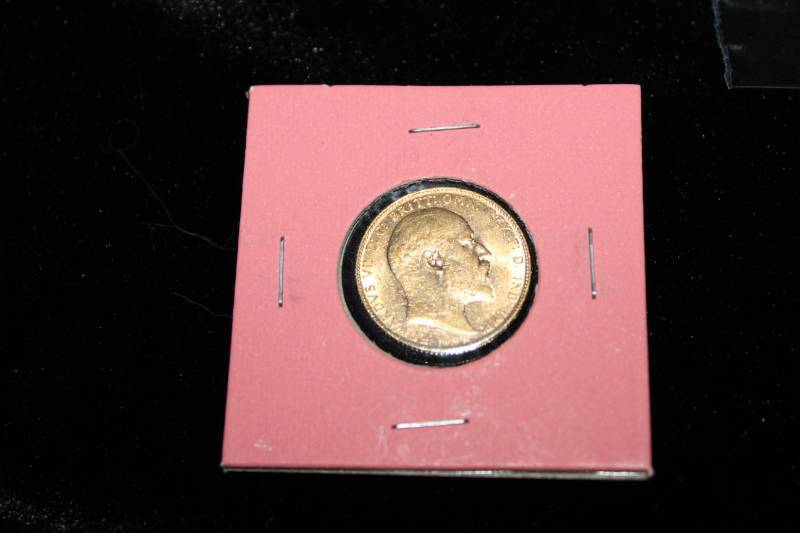 lot 221 image: 1909 Gold Sovereign- Edward VII