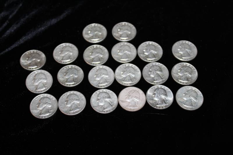 lot 279 image: Lot of (20)  PRE 1964 WASHINGTON 90% SILVER QUARTERS .