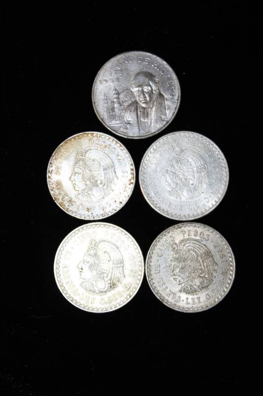 lot 289 image: Lot of (5) 1947 -1953 Five Peso Silver Coin