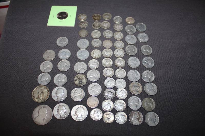 lot 330 image: 1985 to 1964 Various United States  Silver Content Coins