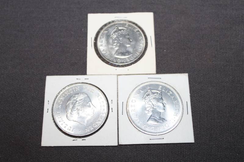 lot 333 image: Lot of (3) Foreign Silver Coins