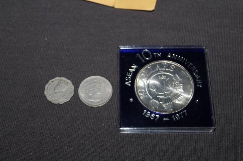 lot 331 image: Lot of (3) Asian Coins