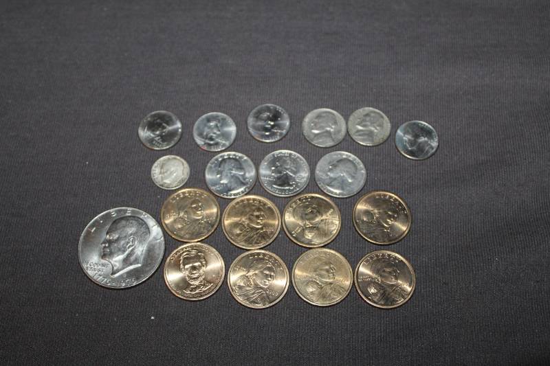 lot 340 image: Face value of $10.00 of New Us Coins
