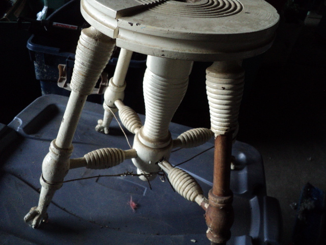vintage organ stool...