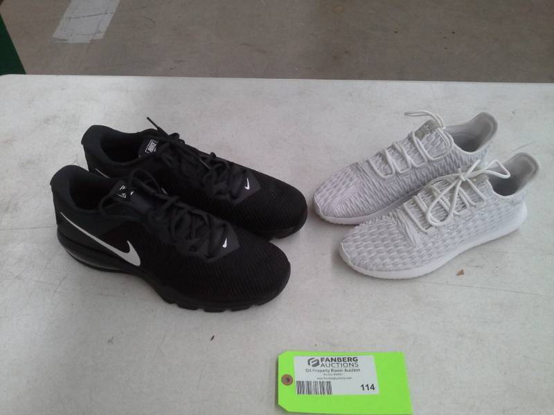 lot 114 image: Pair of Pair of Mens Shoes
