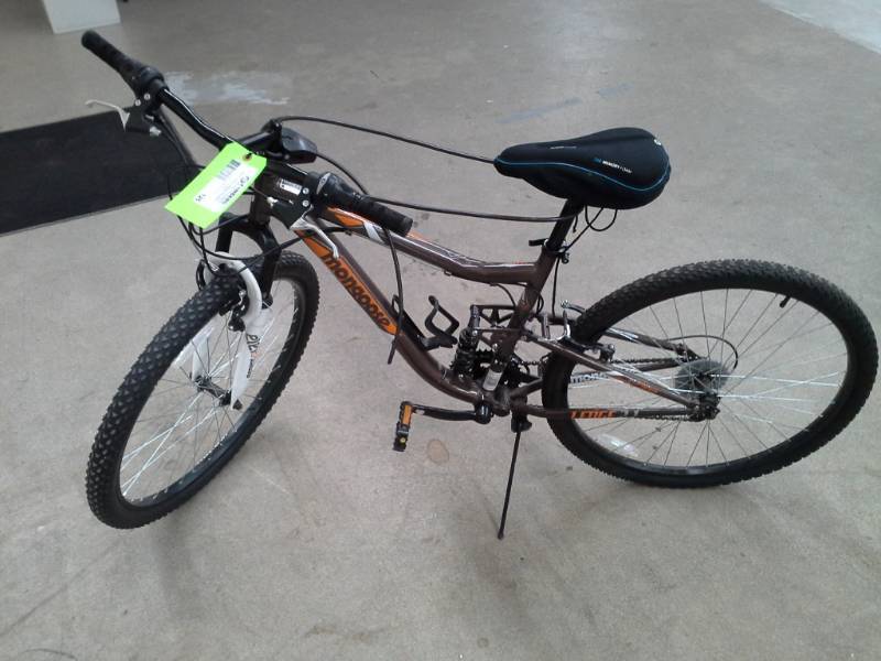 lot 125 image: Mongoose 27.5 Ledge 21 Bicycle
