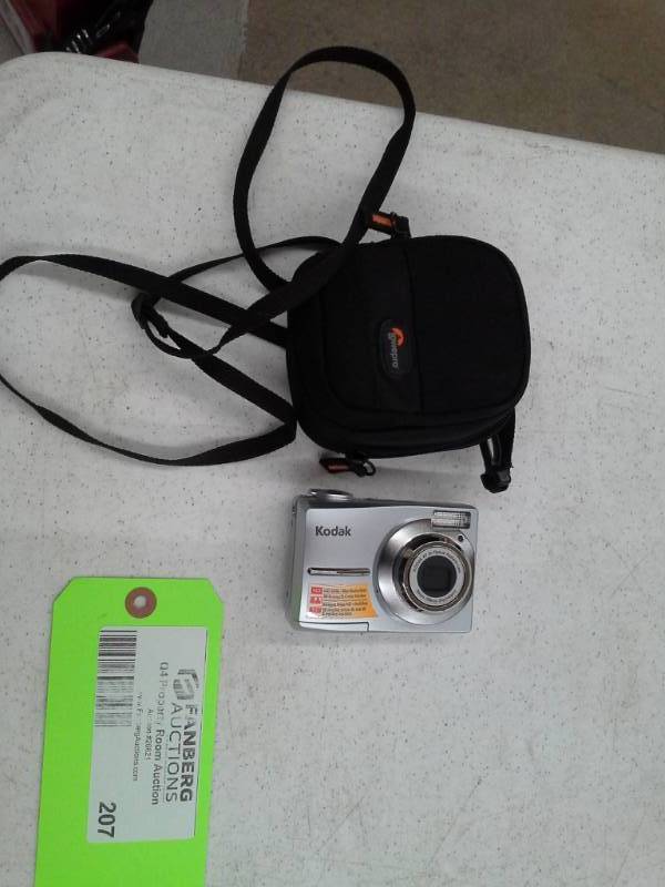lot 207 image: Kodak Camera