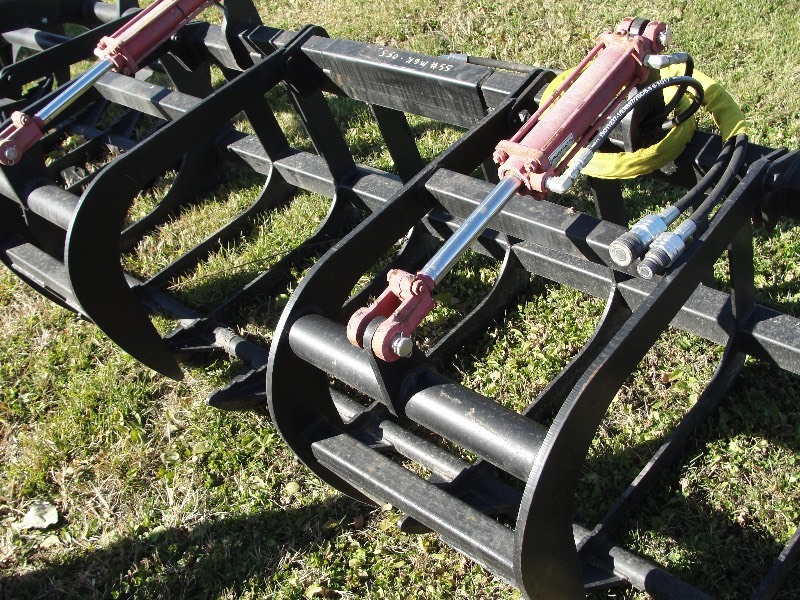 UNUSED 78 BRUSH GRAPPLE