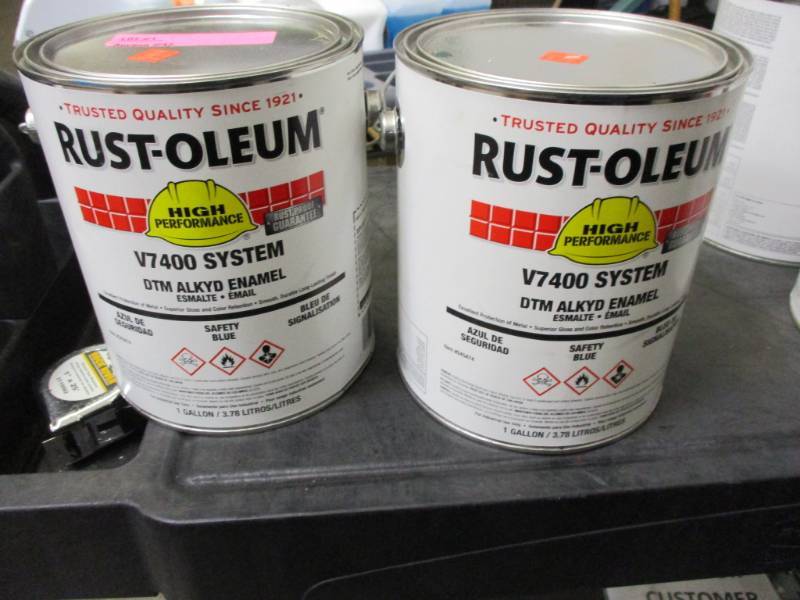 lot 1 image: Rust Oleum V7400 System Enamel