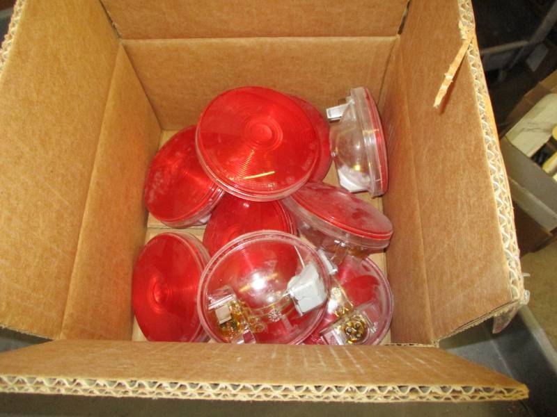 lot 37 image: 4 Turn lamps