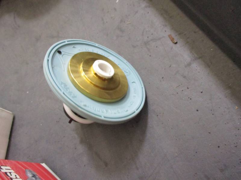 lot 78 image: Zurn Flush Valves