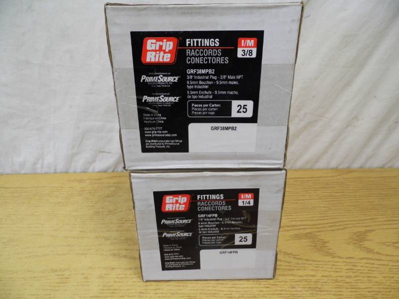 lot 3 image: 2 Boxes Grip Tite Fittings