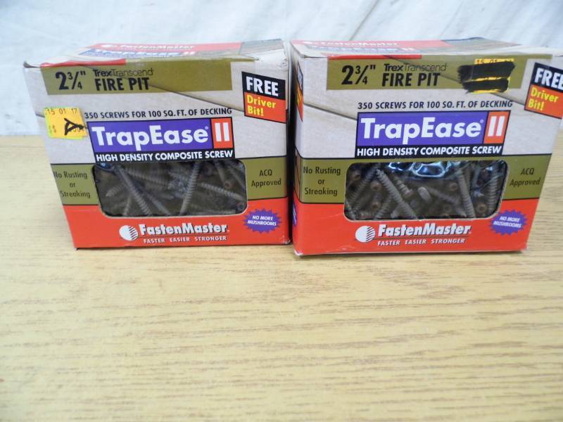 lot 9 image: 2 Boxes - Grip Tite Trap Ease II Fasteners