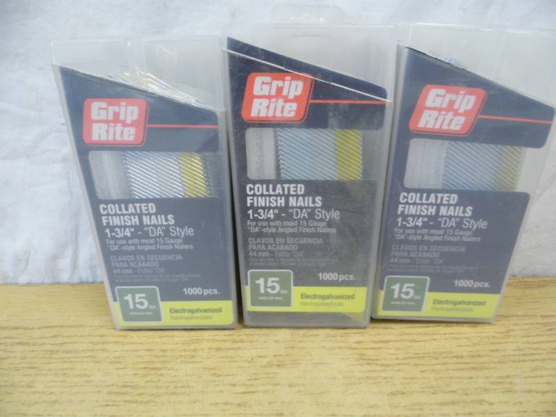 lot 13 image: 2 Boxes Grip Tite Collated Finish Nails