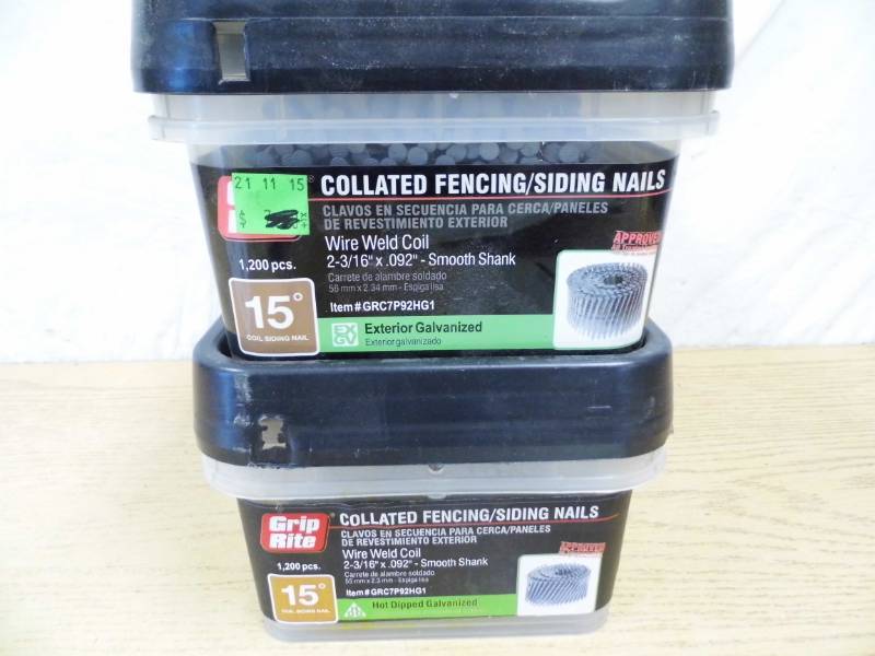 lot 19 image: 2 Boxes Grip Tite Collated Fencing Nails