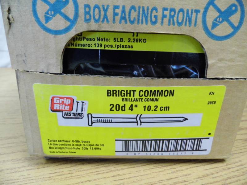 lot 27 image: Grip Tite Bright Common Nails