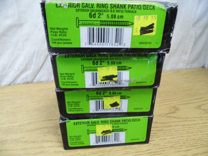 lot 36 image: 4 Grip Tite Ext Galv Ring Shanks Patio Nails