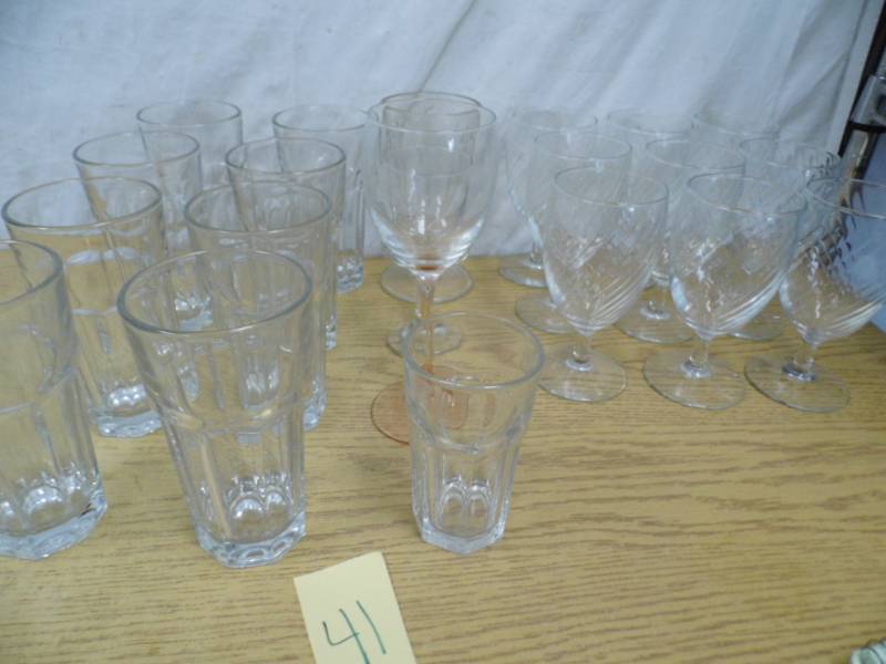 lot 41 image: Glasses - Crystal - Stemware