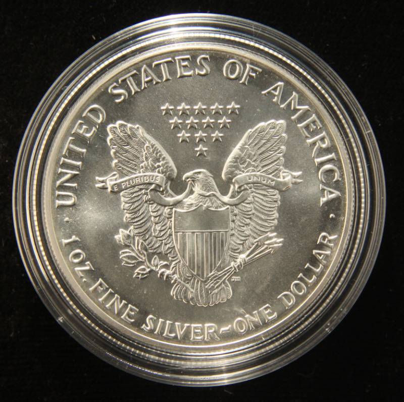 1987 AMERICAN SILVER EAGLE 1 TROY OZ. .999 FINE SILVER IN AIRTITE