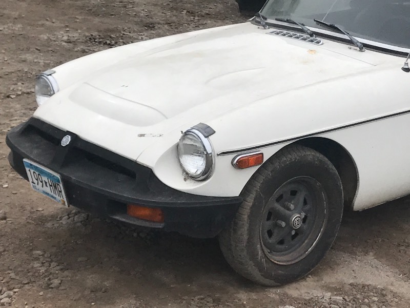 lot 1 image: 1976 MG MGB Convertible