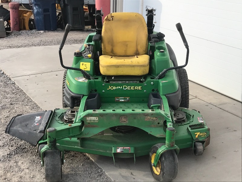 lot 3 image: John Deere Z903A Lawn Mower