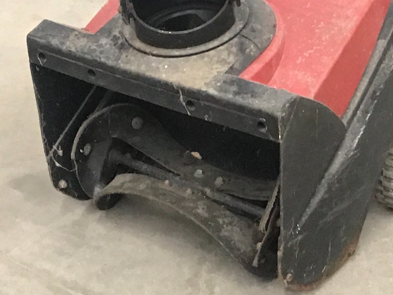 lot 12 image: Toro CCR-Powerlite Snow Blower