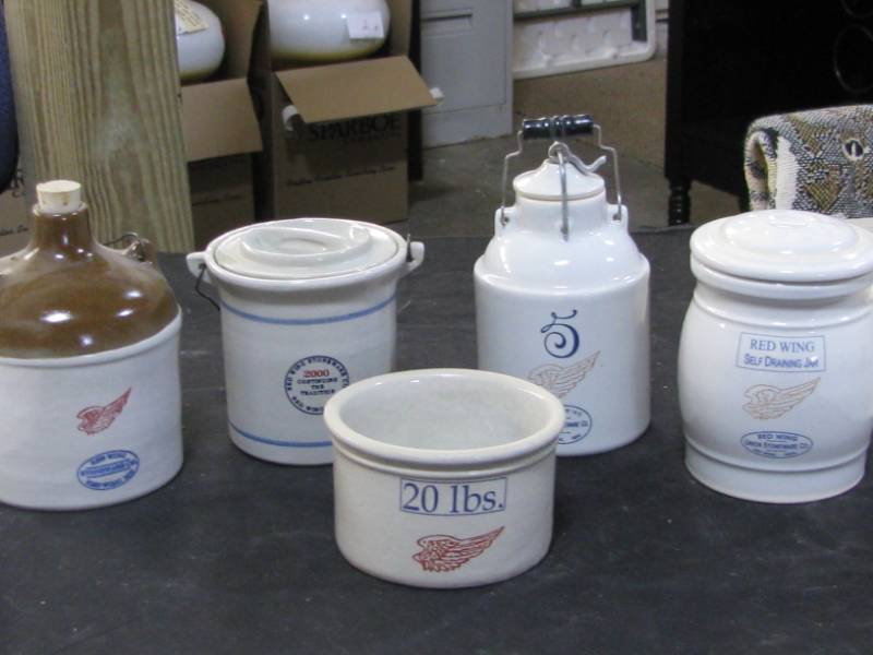 lot 5 image: Red Wing Crock Commemoratives