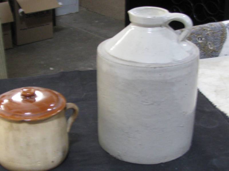 lot 6 image: Crock Jug & Pot