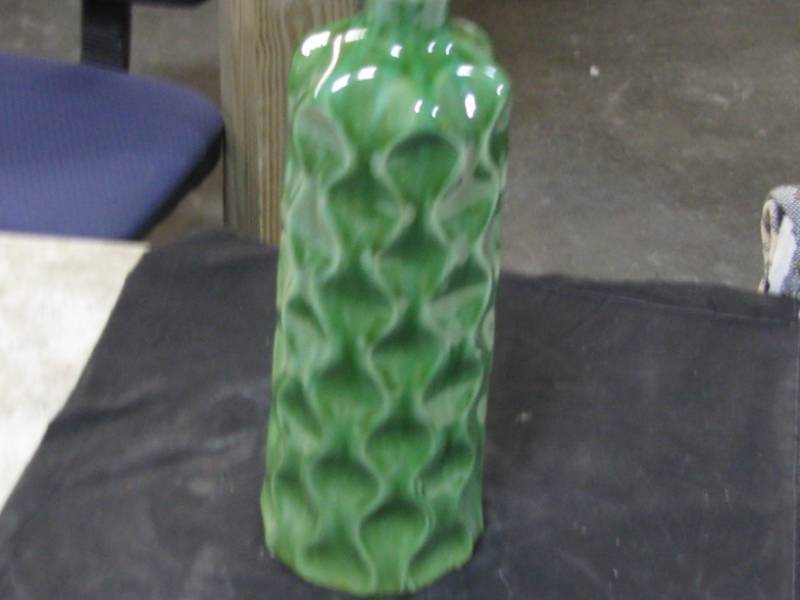 lot 22 image: Pottery Vase