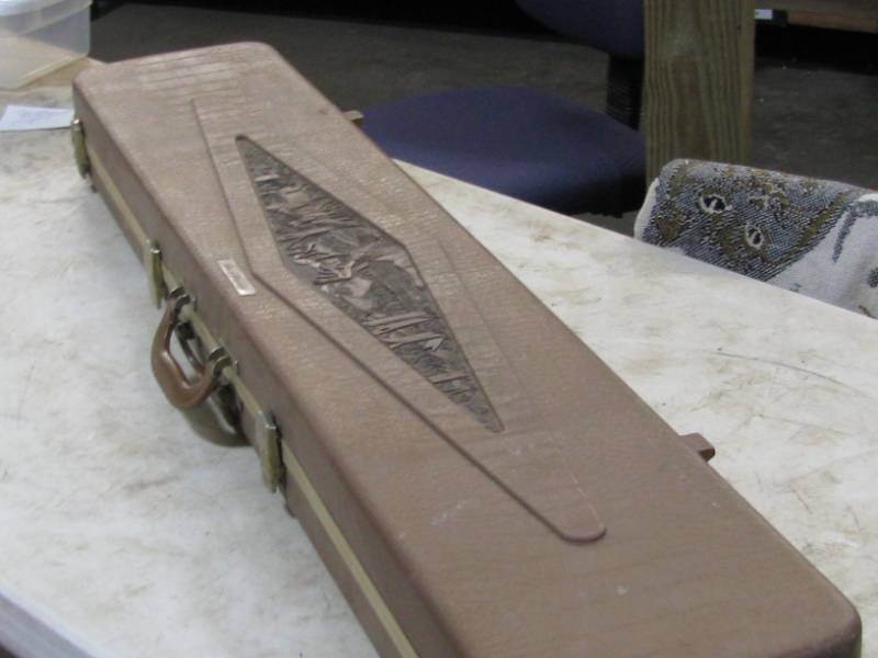 lot 35 image: Hard Gun Case