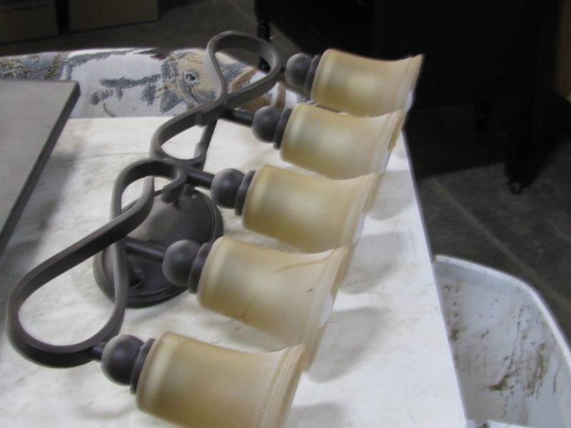 lot 42 image: Vanity Light