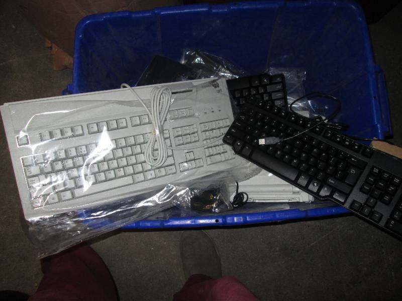 lot of smart key keyboards...
