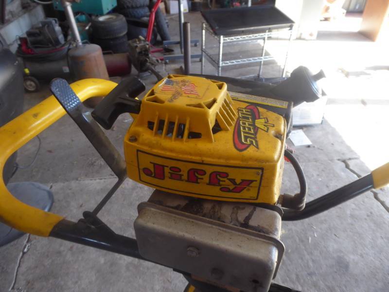 lot 13 image: Jiffy Stealth STX 2HP Ice DrillAuger