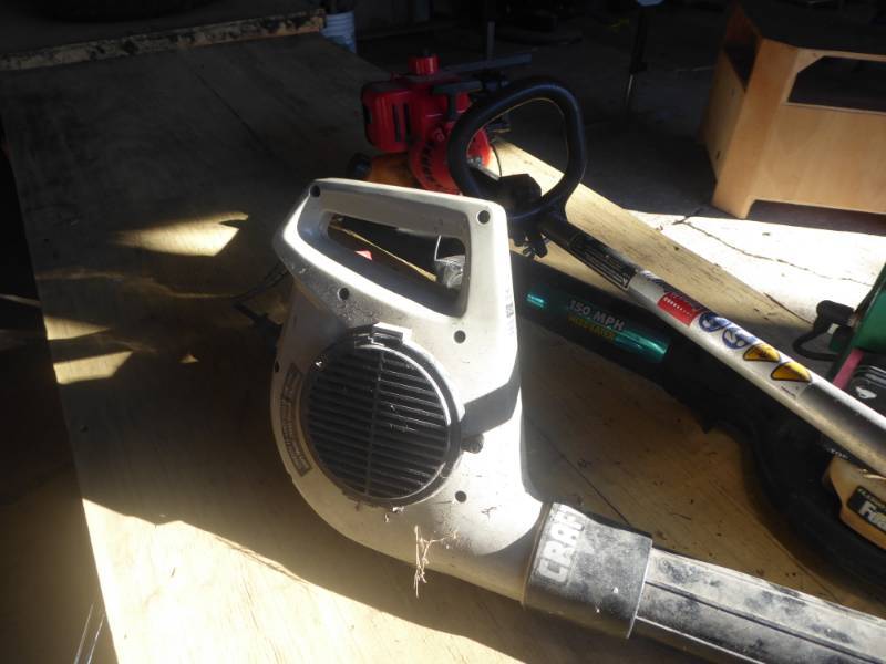 lot 80 image: Lot of Untested Blowers and Weedeater