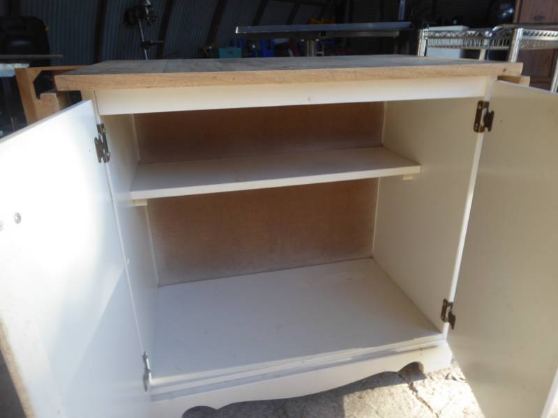 lot 85 image: Rolling Cabinet with Wings
