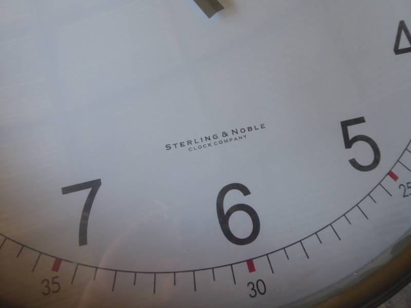 lot 87 image: 28 Wall Clock