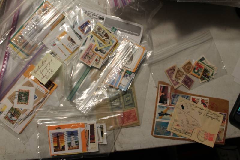 lot 35 image: Stamps - Assorted