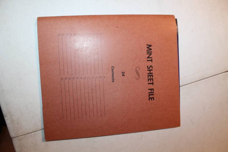 lot 79 image: U.S. Commemorative Stamp Collection
