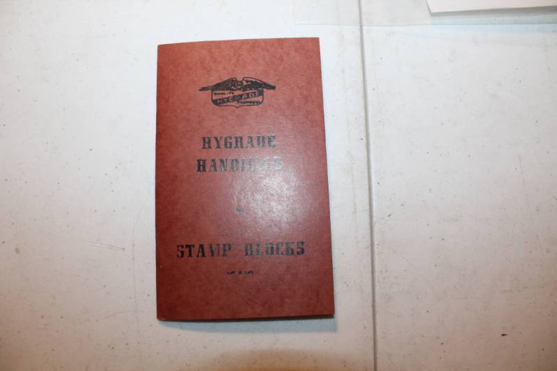 lot 15 image: Hygrade Handifile Mint Blocks Book - Presidents, Liberty, Mount Vernon, And More