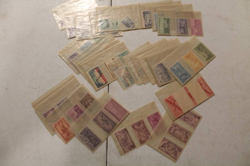 lot 44 image: Stamps - Assorted