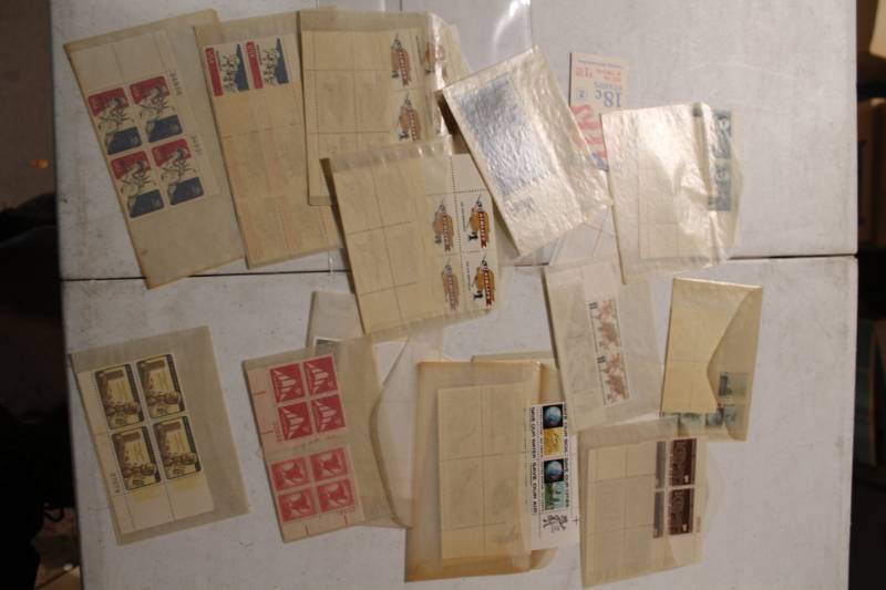 lot 33 image: U.S. and Presidential Stamp Collection