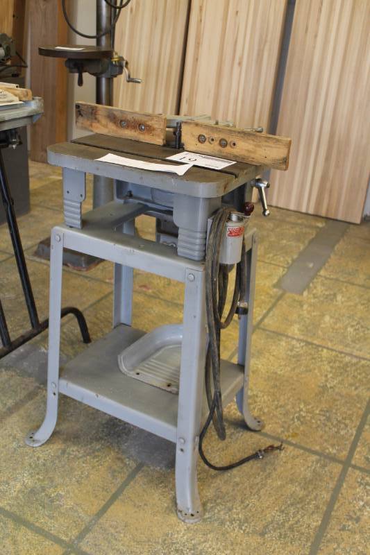 lot 19 image: Rockwell Shaper