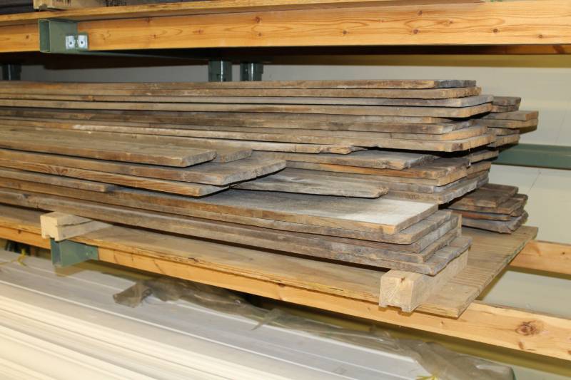lot 42 image: Vintage Reclaimed Barnwood