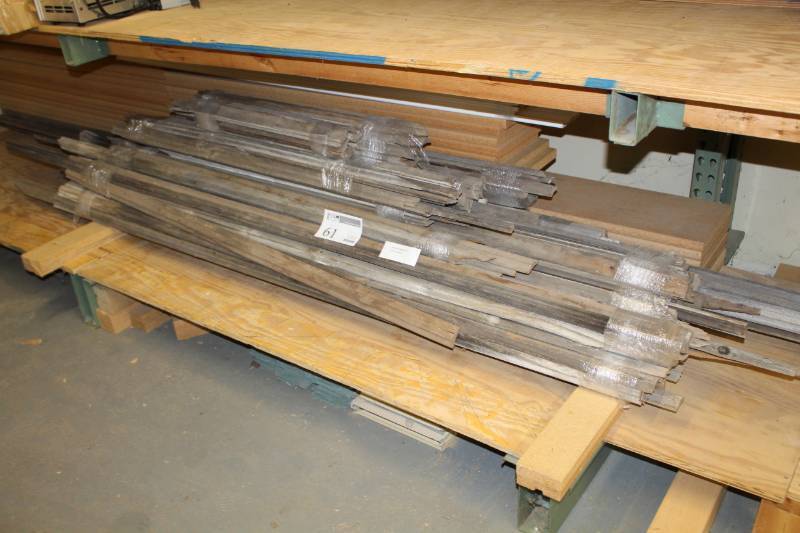 lot 42A image: Vintage Reclaimed Barnwood Batton Stips