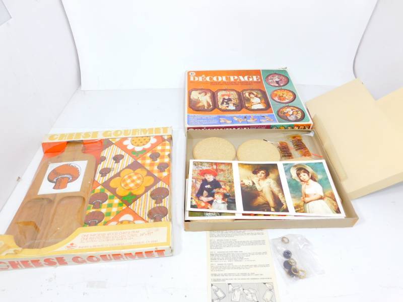 lot 22 image: Decoupage Fascinating Craft Kit & Cheese Gourmet Set